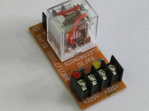 AC-220V 1000W / 2000W Automatic Changeover Switch | WAPDA & Solar Inverter Auto Line Manager